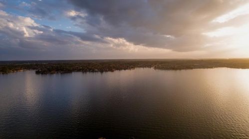 13501 Northshore Dr, Montgomery TX 77356-5371 exterior