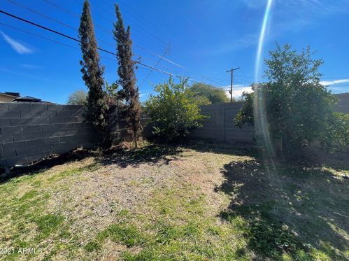 6739 33rd Ave, Phoenix AZ 85041-6332 exterior