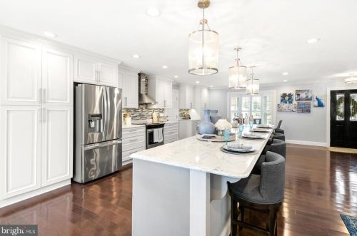 4721 Jasmine Dr, Rockville MD exterior