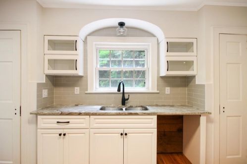 1810 Montrose Dr, Atlanta GA  30344-3002 exterior