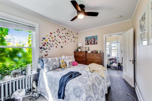 2836 Lunt Ave, Chicago IL 60645-2917 exterior