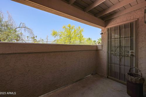 10410 Cave Creek Rd, Phoenix AZ  85020-1644 exterior