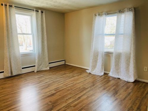 75 Prouty St, Springfield MA 01119-2550 exterior