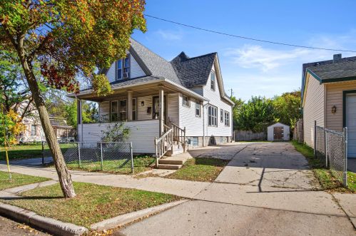 1314 22 St, Milwaukee WI 53215-4404 exterior