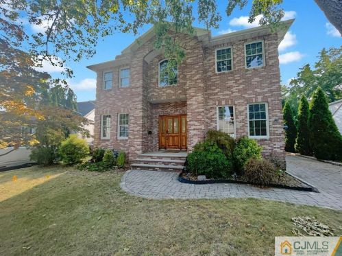 37 Carpenter Pl, Metuchen NJ 08840-2521 exterior