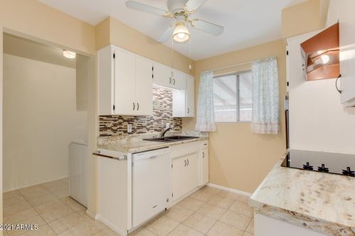 6702 42nd Ave, Phoenix AZ 85029-3068 exterior