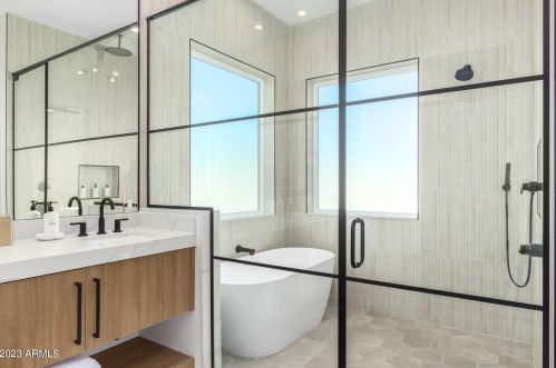 3118 42nd St, Phoenix AZ  85018-6418 exterior