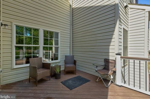 3822 Elmwood Towne Way, Alexandria VA  22303-1161 exterior