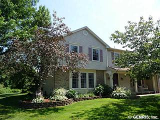 162 Orchard Creek Cir, Rochester, NY 14612-3508