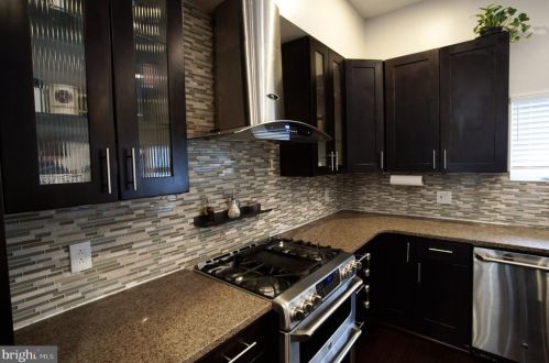 2405 Hagert St, Philadelphia PA 19132-4245 exterior