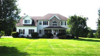 2 Noa Ct, Hackettstown, NJ 07840-5522