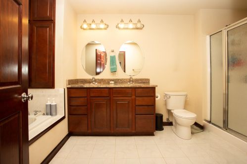 3998 Kimberly Ave, Milwaukee WI 53221-4553 exterior