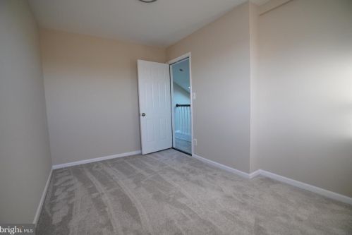 4503 Hazeltine Ct, Alexandria VA 22312-3206 exterior