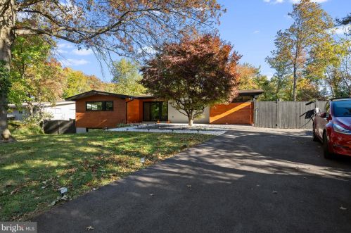 11703 Karen Dr, Rockville MD  20854-3155 exterior