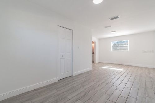 4722 Bay Ave, Tampa FL 33616-1070 exterior