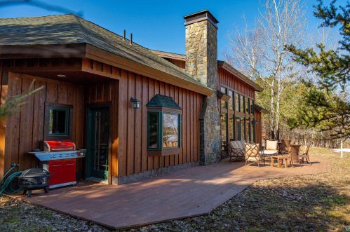 1675 Pioneer Rd, Ely MN 55731-1952 exterior