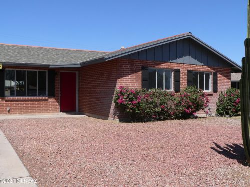 6462 Calle Luna, Tucson AZ  85710-5626 exterior