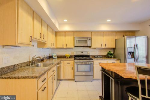 266 New Mark Esplanade, Rockville MD 20850-2735 exterior