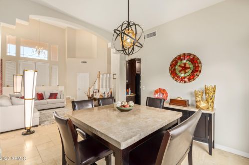 1004 Amberwood Dr, Phoenix AZ  85048-1937 exterior