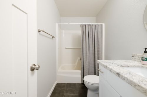 1151 Palomino Dr, Chandler AZ 85224-2117 exterior