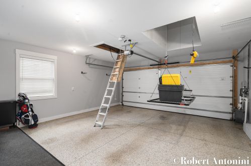 2420 Gln Echo Dr, Grand Rapids MI 49546-5524 exterior