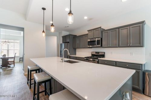 55 Grovewood Dr, Bluffton SC 29910-4443 exterior