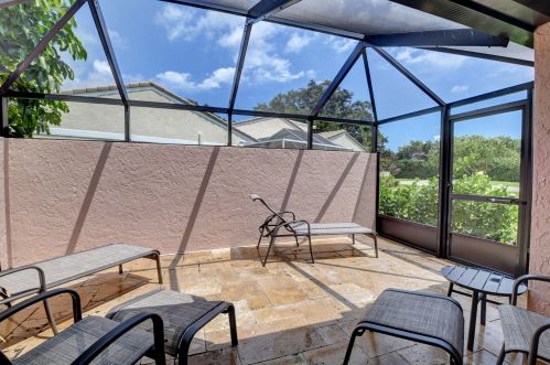 82 Hampshire Ln, Boynton Beach FL 33436-7414 exterior