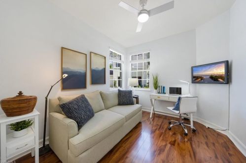 1782 Tarpon Bay Dr, Naples FL 34119-8711 exterior