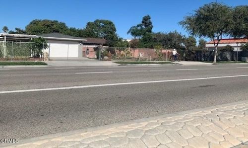 2508 Colonia Ave, Oxnard CA 93036-1230 exterior