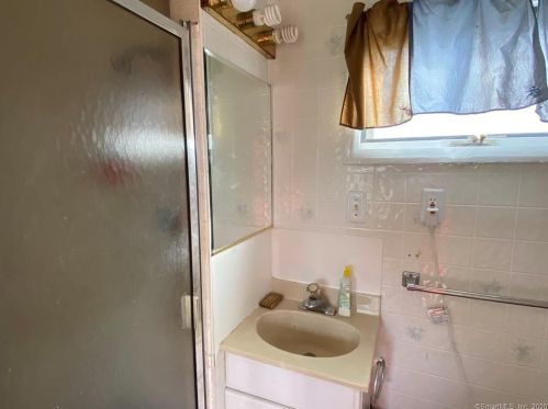 133 Hebron Tpke, Exeter CT 06249-2507 exterior