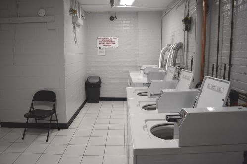 426 Barry Ave, Chicago IL  60657-5546 exterior