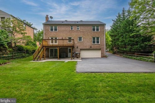 1111 Fallsmead Way, Rockville MD 20854-5549 exterior