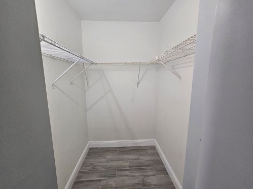 911 Mdw Cir, Boynton Beach FL 33436-9219 exterior