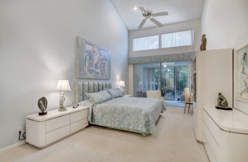 6264 Greenspointe Dr, Boynton Beach FL 33437-4915 exterior