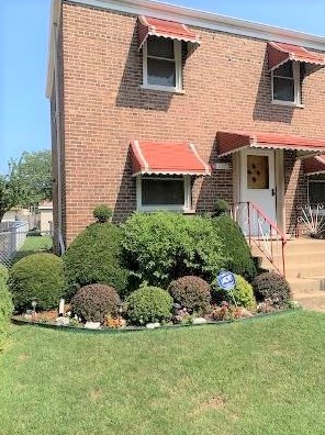 11053 Avenue, Chicago IL  60617-6934 exterior