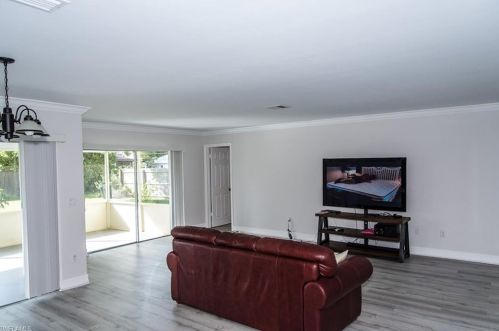 4544 22 Pl, Naples FL 34116-6308 exterior