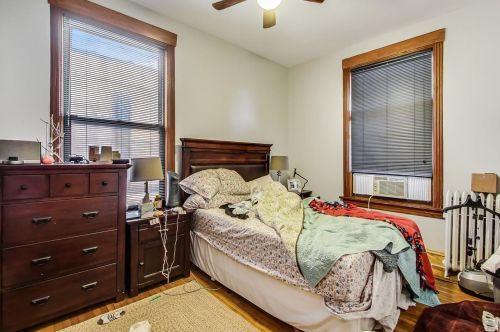 4053 Greenview Ave, Chicago IL 60626-4217 exterior