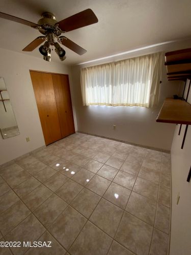 8771 Baker St, Tucson AZ 85710-2617 exterior