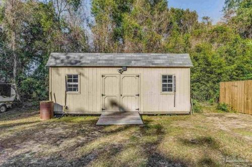 3906 Jarrett St, Milton FL  32571-2426 exterior