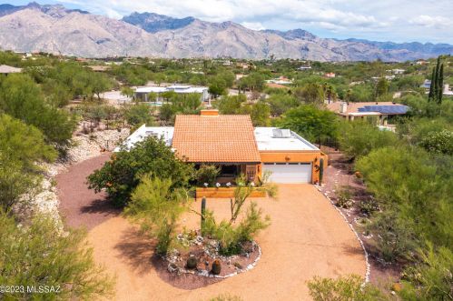 4580 Placita De Las Chacras, Tucson, AZ 85718-6863