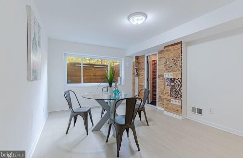 1515 Highwood Dr, Mc Lean VA  22101-5800 exterior