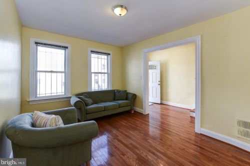 1647 Kramer St, Washington DC  20002-4558 exterior