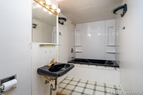 1451 Sweet St, Grand Rapids MI 49505-5425 exterior