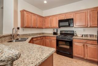 3873 Ashton Dr, Phoenix, AZ 85086-2774