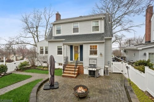 16 Fitzrandolph Rd, Town Center NJ  07052-3509 exterior