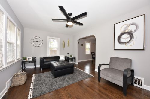 4458 Hopkins St, Milwaukee WI  53209-5927 exterior