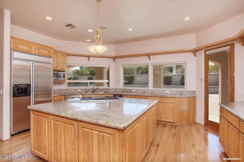 13816 18th St, Phoenix AZ 85022-2878 exterior