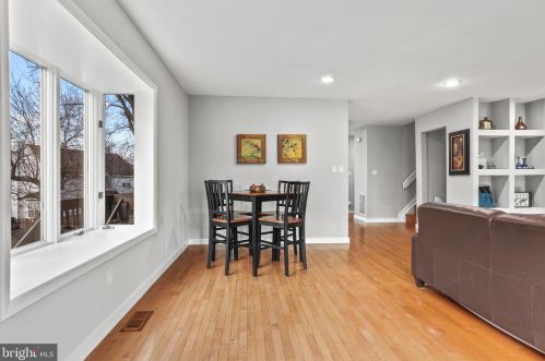 7 Hanover Ct, Princeton NJ 08540-7067 exterior