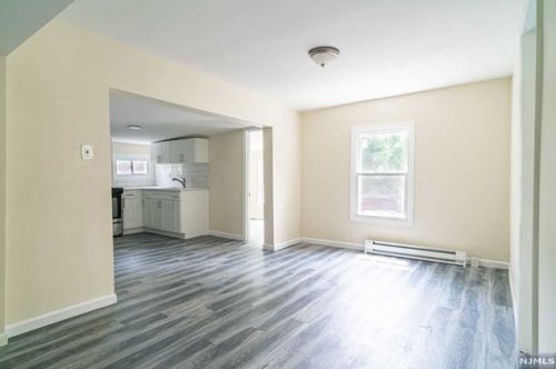 18 Jefferson St, Paterson NJ  07522-1747 exterior