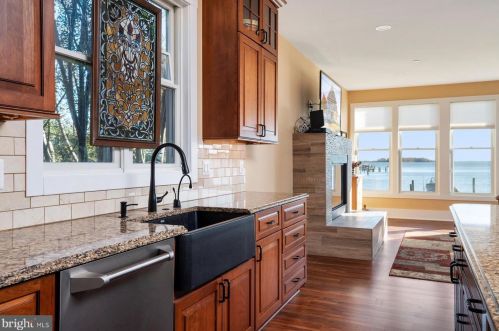 3717 Parke Dr, Edgewater MD 21037-4115 exterior